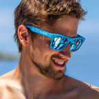 Klassische schwimmende Sonnenbrillen